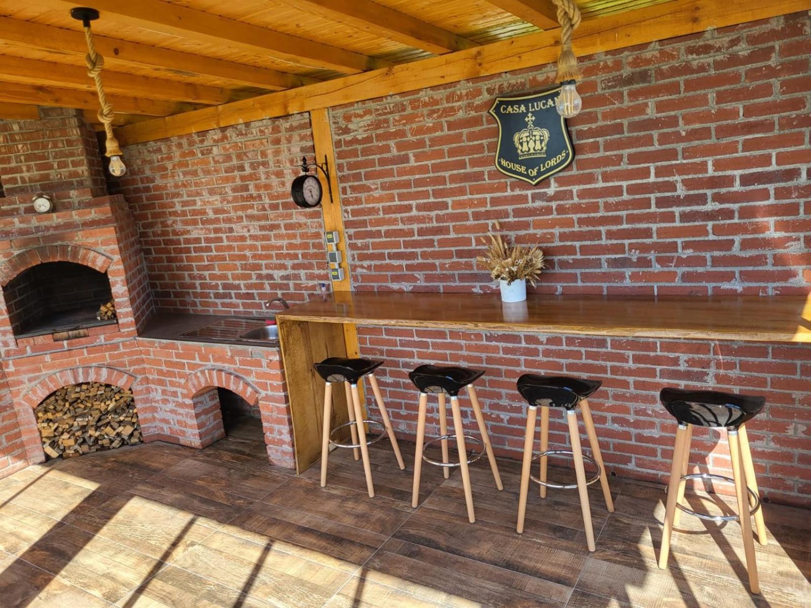 Casa Lucan Брашов Екстериор снимка